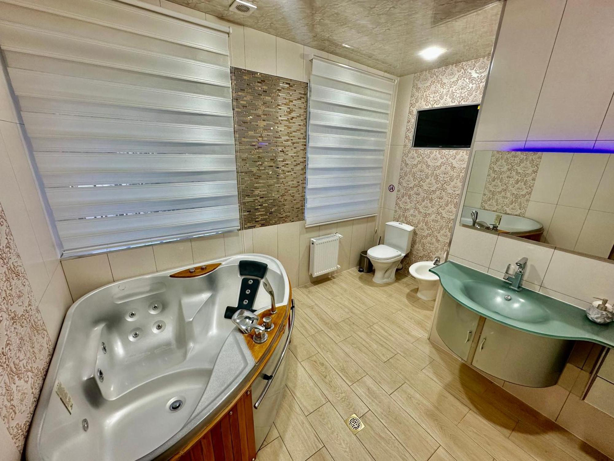 Tadevosyan Guest House Bjni 외부 사진