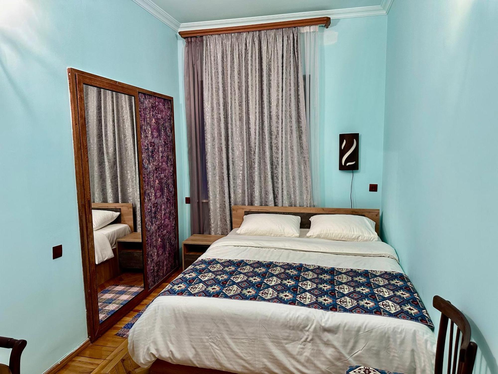 Tadevosyan Guest House Bjni 외부 사진