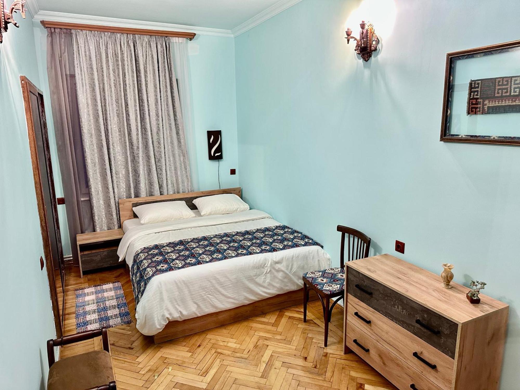 Tadevosyan Guest House Bjni 외부 사진