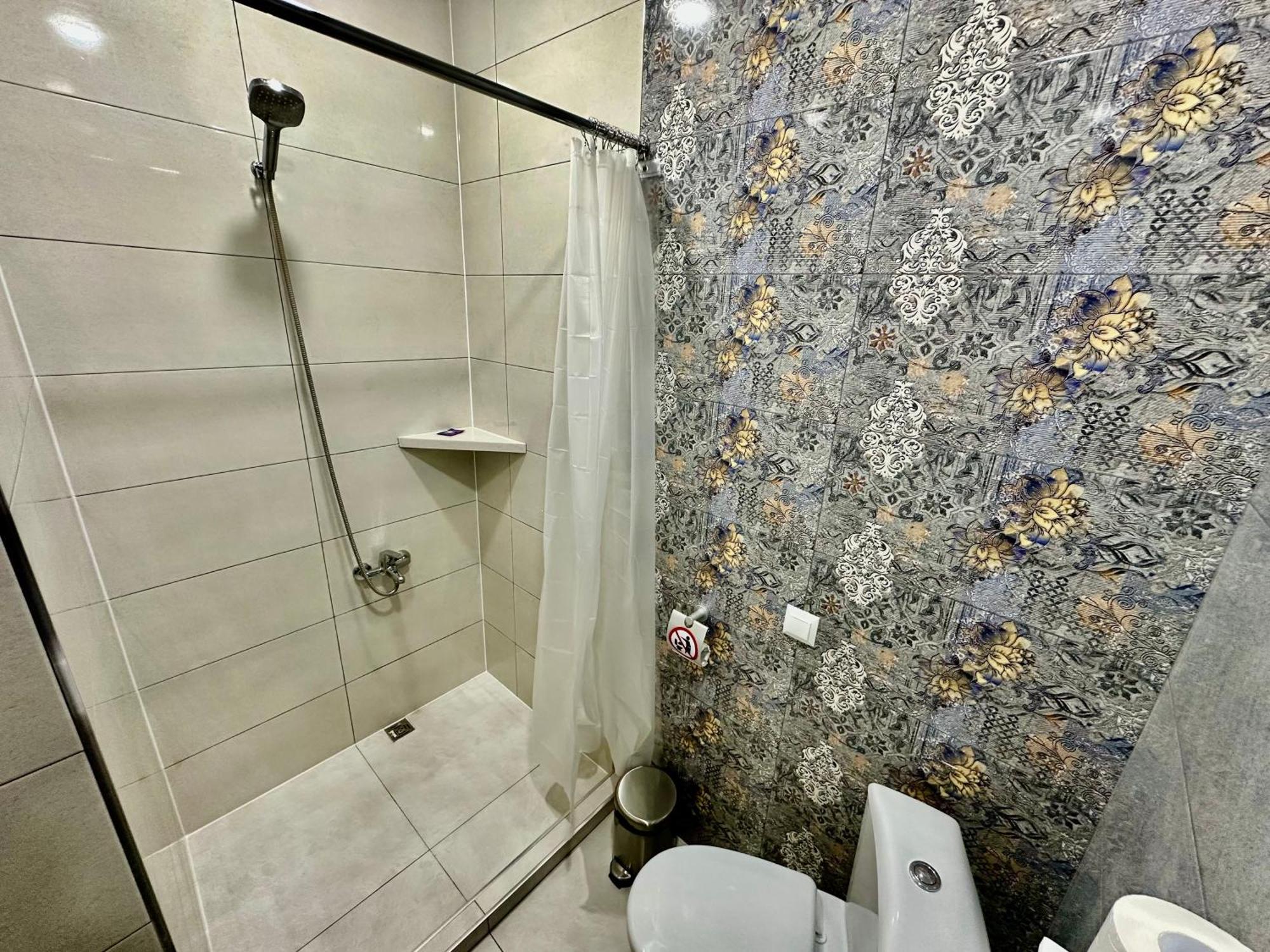 Tadevosyan Guest House Bjni 외부 사진