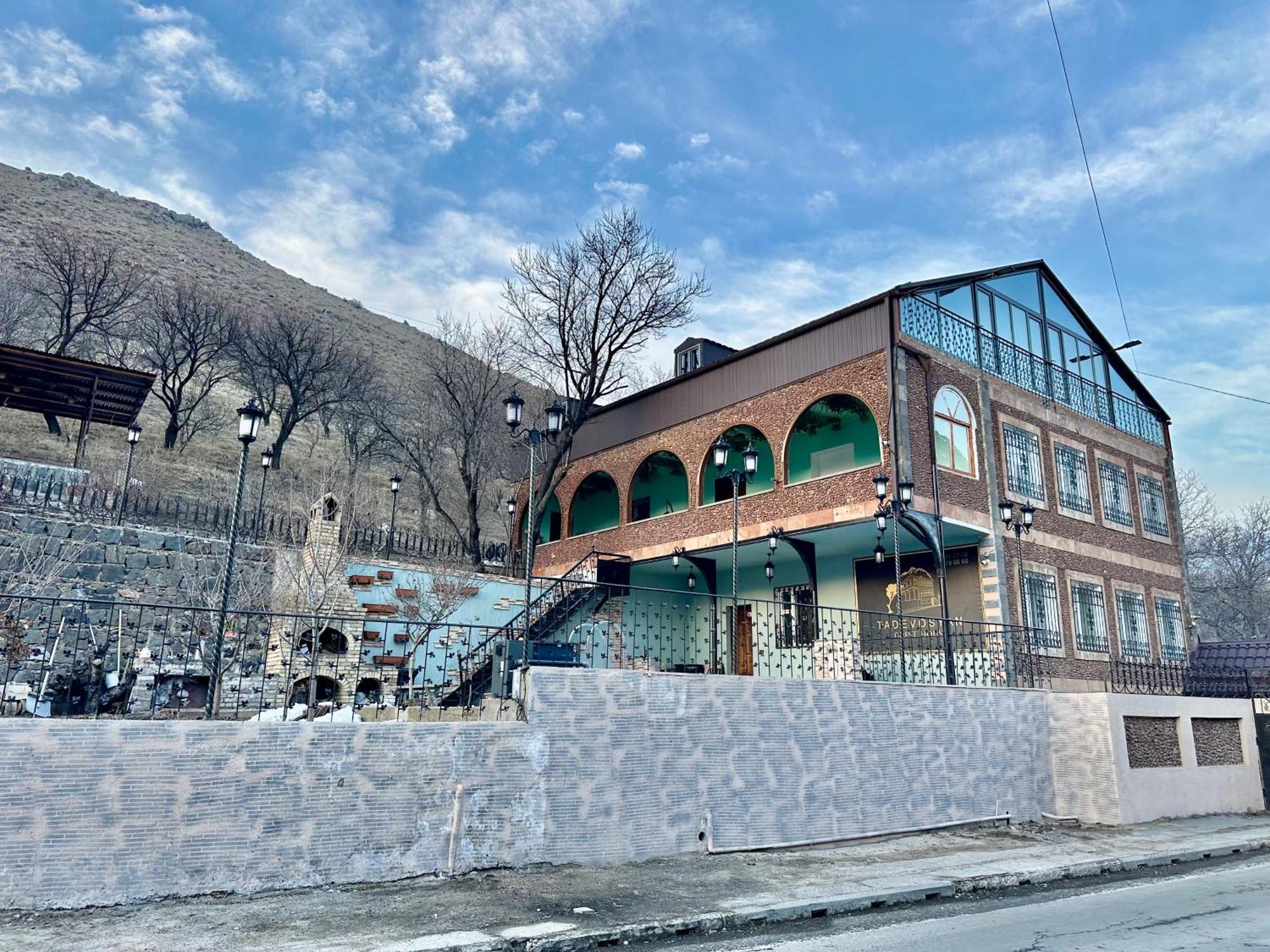 Tadevosyan Guest House Bjni 외부 사진